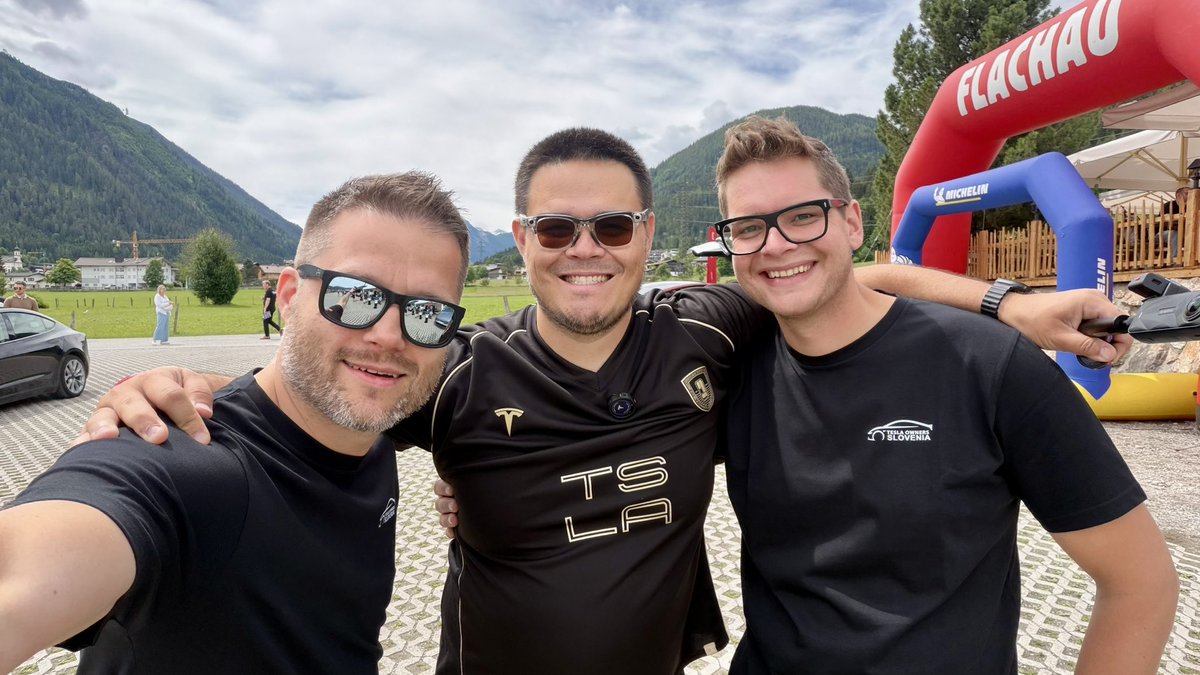 TeslaOwnersSLO tweet picture
