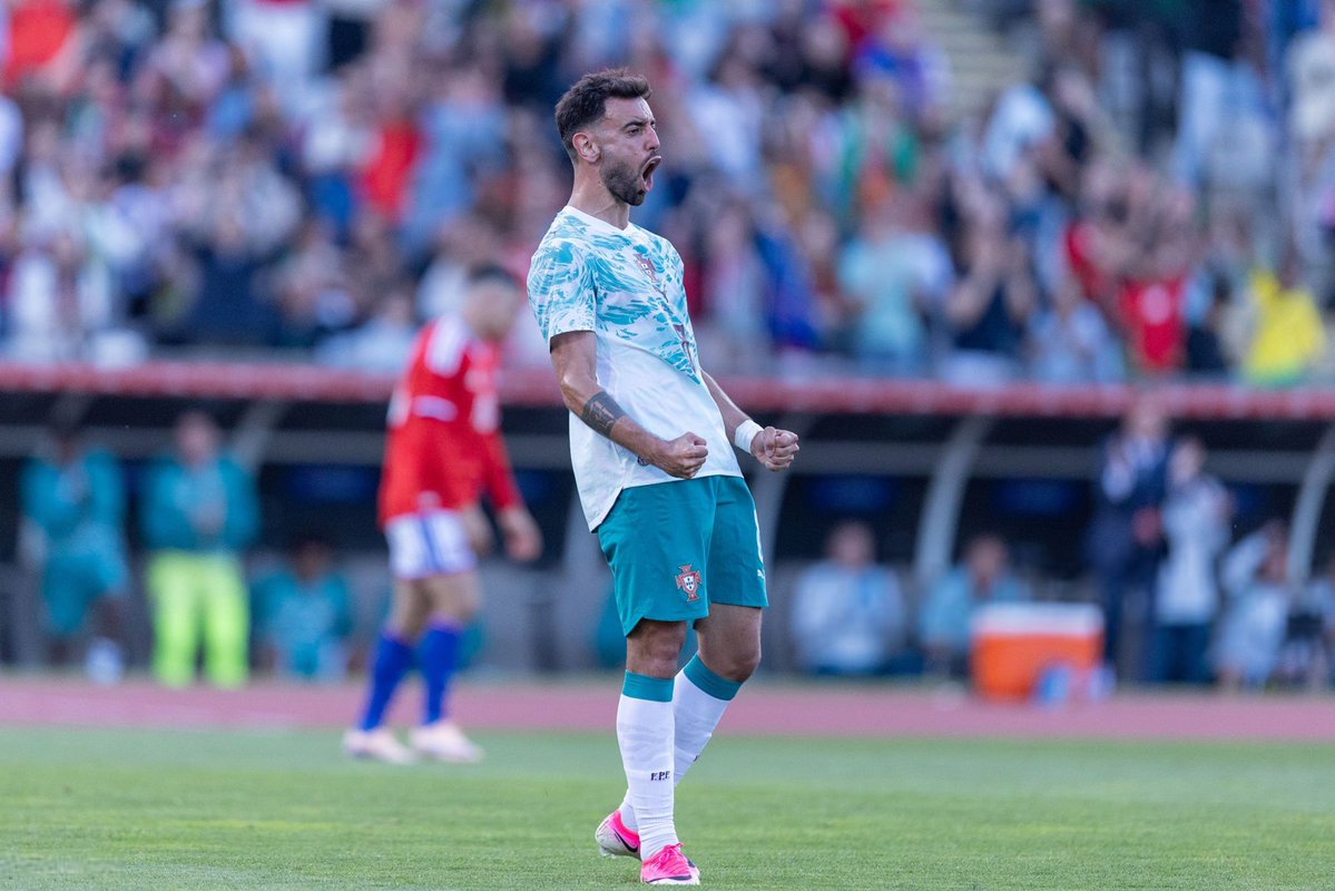 8runofernandes's tweet photo. Bruno Fernandes 🪄
#FIFAWorldCup #MUFC https://t.co/WpXCoIVSxB
