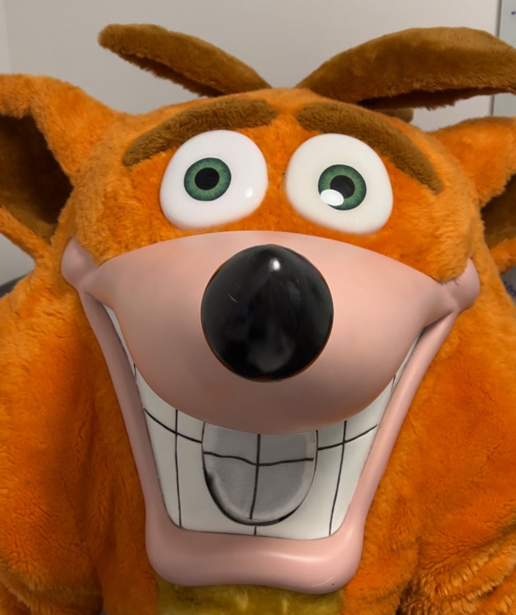 CrashBandicoot's tweet photo. My face watching the new Spyro trailer https://t.co/XS3FjFvtVA
