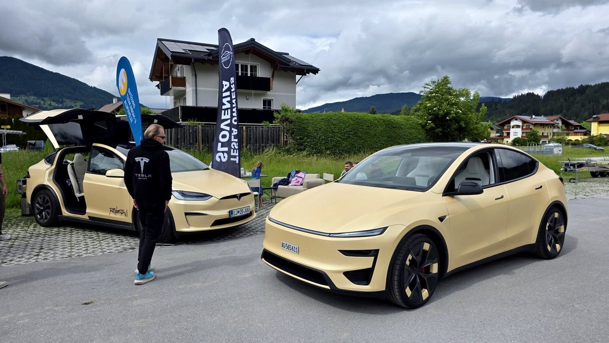 TeslaOwnersSLO's tweet photo. 3. Naša ekipa je ta vikend dokazala, da se da z enim polnjenjem preživeti cel vikend – čeprav smo trikrat šli na kavo in dvakrat na sladoled. https://t.co/nJJkY9Gg4C