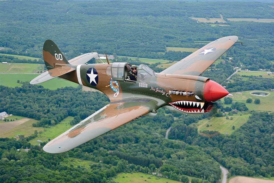 Bleach_Enjoy's tweet photo. @SandyofCthulhu Already commented, but the P-40 Warhawk was much better that it’s given credit for. Solid dependable workhorse in early to mid war, handsome too. Lots of pilots (US, UK, Aussie, Kiwi, South African, even Soviet) became aces with it https://t.co/OmGO6cIV5g