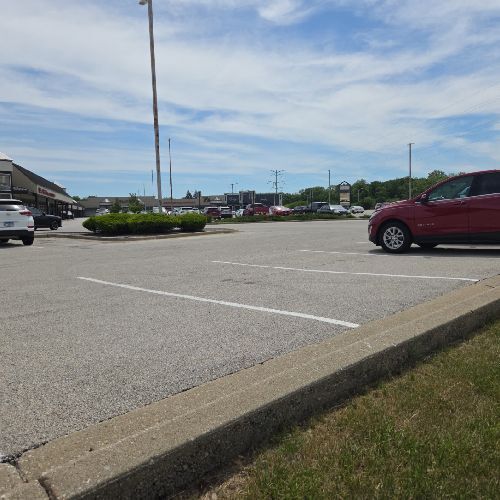 MokenaLotClean's tweet photo. Monday is coming, and we are ready for the new week!
#curbappeal #parkinglotmaintenance #walkwaymaintenance #sidewalksweeping #propertyupkeep #groundsmaintenance #propertymanagementservices #littercleanup #portering #outdoormaintenance https://t.co/LDrX00bGhz