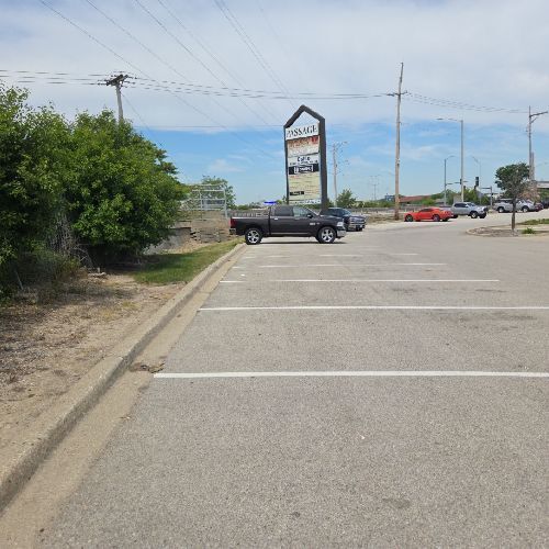 MokenaLotClean's tweet photo. Monday is coming, and we are ready for the new week!
#curbappeal #parkinglotmaintenance #walkwaymaintenance #sidewalksweeping #propertyupkeep #groundsmaintenance #propertymanagementservices #littercleanup #portering #outdoormaintenance https://t.co/LDrX00bGhz