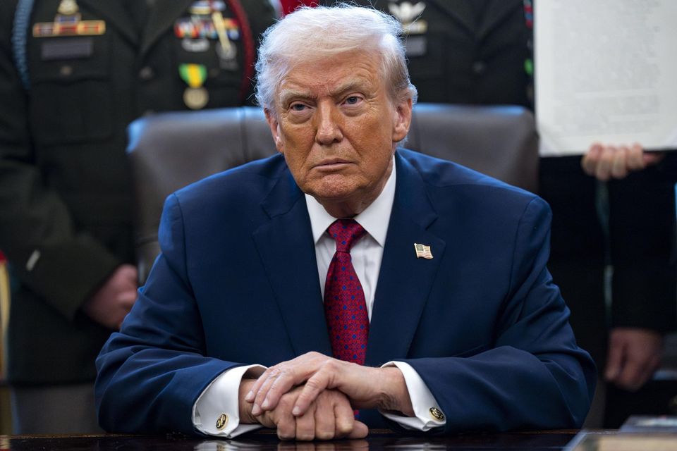 CerfiaFR's tweet photo. 🚨🇺🇸🇮🇷🇮🇱 FLASH | Donald Trump se dit "mécontent des attaques initiales d’Israël au Liban, qui ne s’est pas coordonné avec les États-Unis". "Je vais appeler Netanyahu maintenant et lui dire de ne pas attaquer en Iran en réponse", dit le président américain. (Axios) https://t.co/5lN1pLFnn1