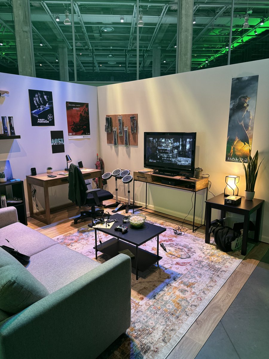 PatrickMaka's tweet photo. Xbox has an “Xbox Eras” space at #XboxFanfest this year for every generation of console.

Too much nostalgia. https://t.co/TXV6aM6L5u