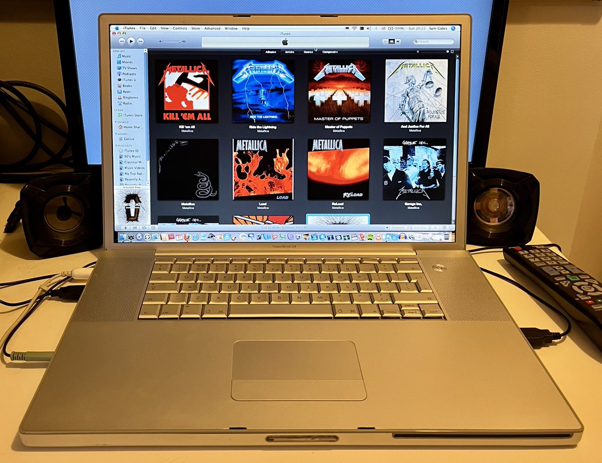 SamGate360's tweet photo. 2004 17" #PowerBookG4 on #MacOS #Tiger. Peak #Apple.
#powerbook #macbook #macbookpro #macbookair #macOS #OSX #2000s #tech #retro #vintage #retrocollector #computer #retrocomputer #vintagecomputer #mid2000s #developer #stevejobs #timcook #timapple #metallica #music #applemusic https://t.co/mr7MRRv98H