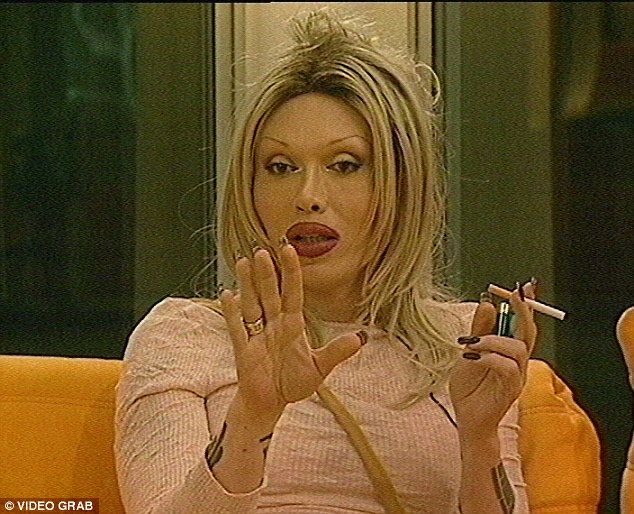 sherrybucks's tweet photo. Ar Denise better not get her baps out in this. #TipToe https://t.co/o52iriJGxN