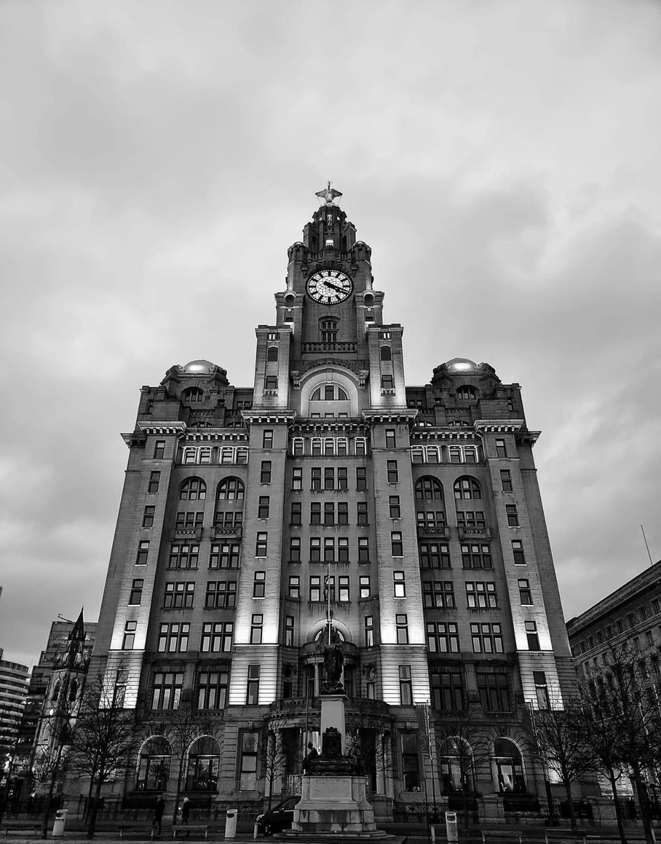 SuzyMakin's tweet photo. @Sam_Alexandra23 #blackandwhite  #buildings  #architecture 
Hey Stephanie 👋  these are the best I've got as I rarely photograph buildings.  Yours are incredible.  Well done.   😀 https://t.co/36DoRZVdgB
