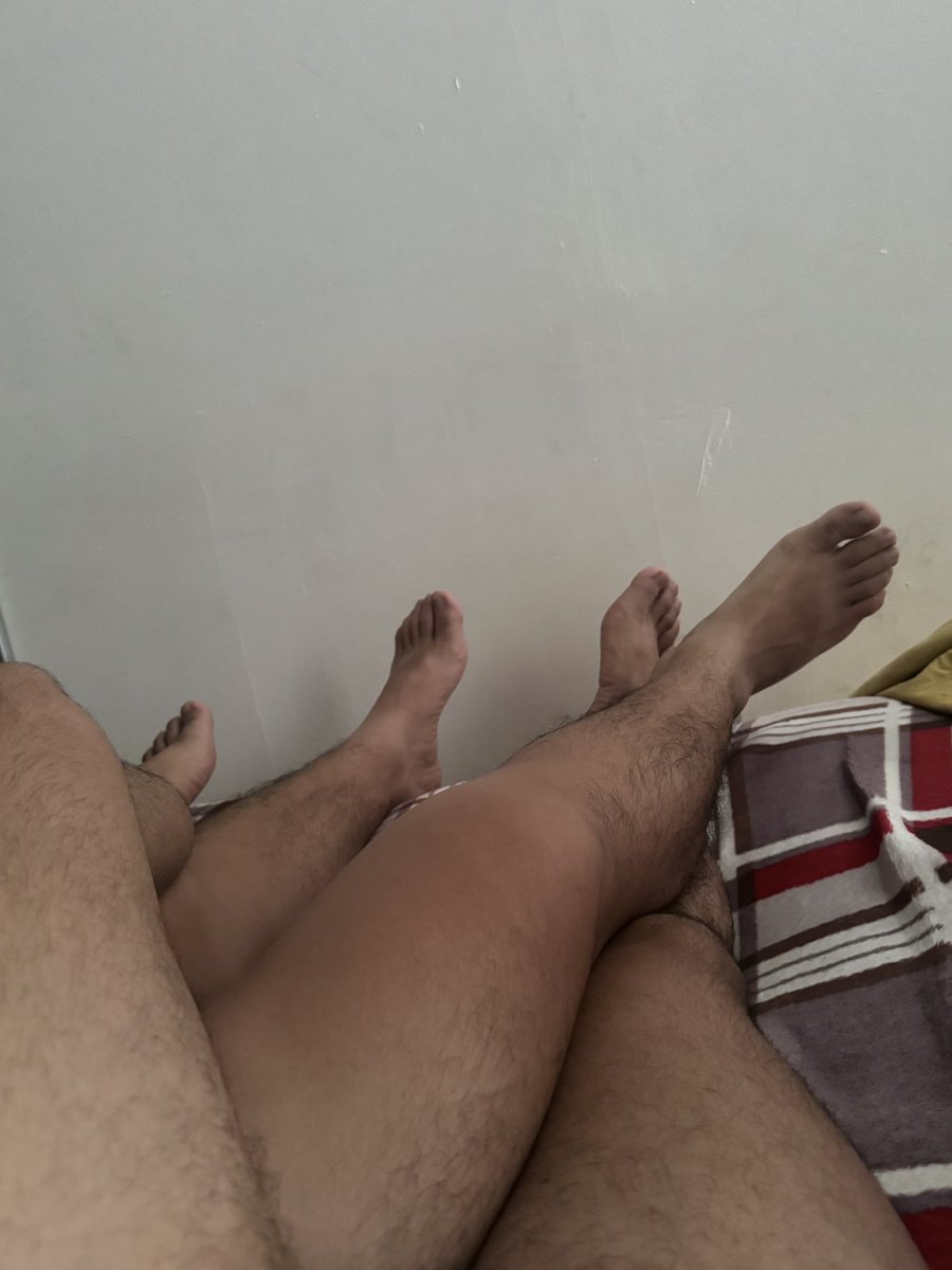 CDXMJ1's tweet photo. ¿Quieren? 🥵🦶🏻👅👣👃🏻🔥 https://t.co/F1yU58gWzX