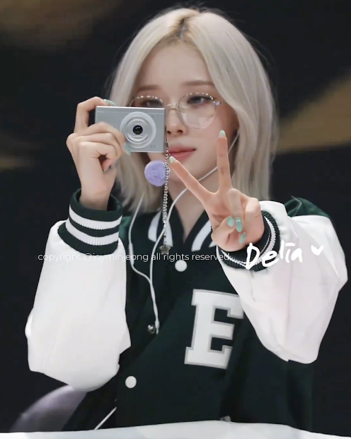pannchoa's tweet photo. SM under fire for deleting all the photos from a fan's camera at aespa's fansign
https://t.co/EZas38kPE9 https://t.co/dzuJbHs0vP