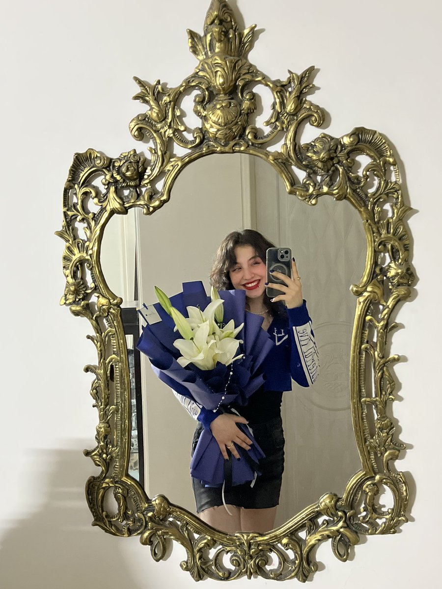 Hadishstam's tweet photo. 🍒💙 https://t.co/C20WYTGWyN