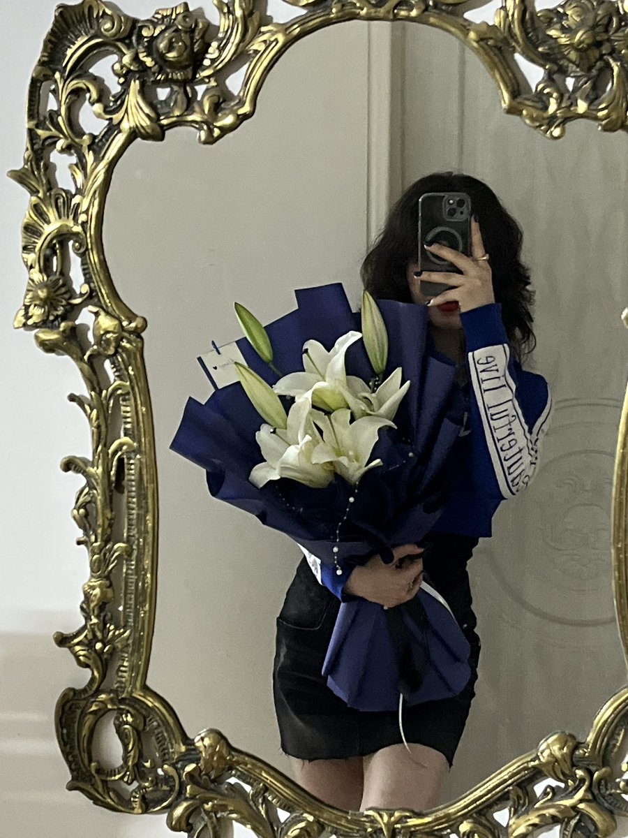 Hadishstam's tweet photo. 🍒💙 https://t.co/C20WYTGWyN