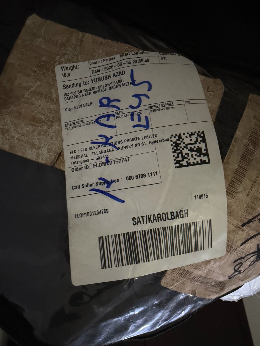 bunnyazad's tweet photo. @flomattressin Ordered a 71x46 custom Ortho Mattress but received the wrong mattress and delivery was delayed. I have a travel date on 11th June and need an urgent return. Customer care and WhatsApp are not responding. Please resolve ASAP. Order ID: FLOMED167747 https://t.co/NqqWhBcota