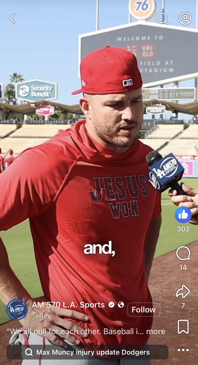 forcedar's tweet photo. Mike Trout Says “I Love Mookie.” https://t.co/h7HniMPM87 https://t.co/S6f66p9wKR