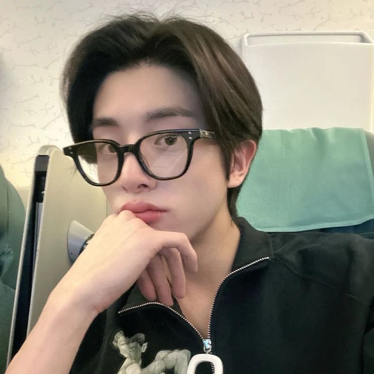 psytesh's tweet photo. my top 4 biases 

1- Jake (ENHYPEN)
2- Mingyu (SEVENTEEN)
3- Seonghyeon (CORTIS)
4- Giselle (AESPA) https://t.co/YiOGPdn5QT