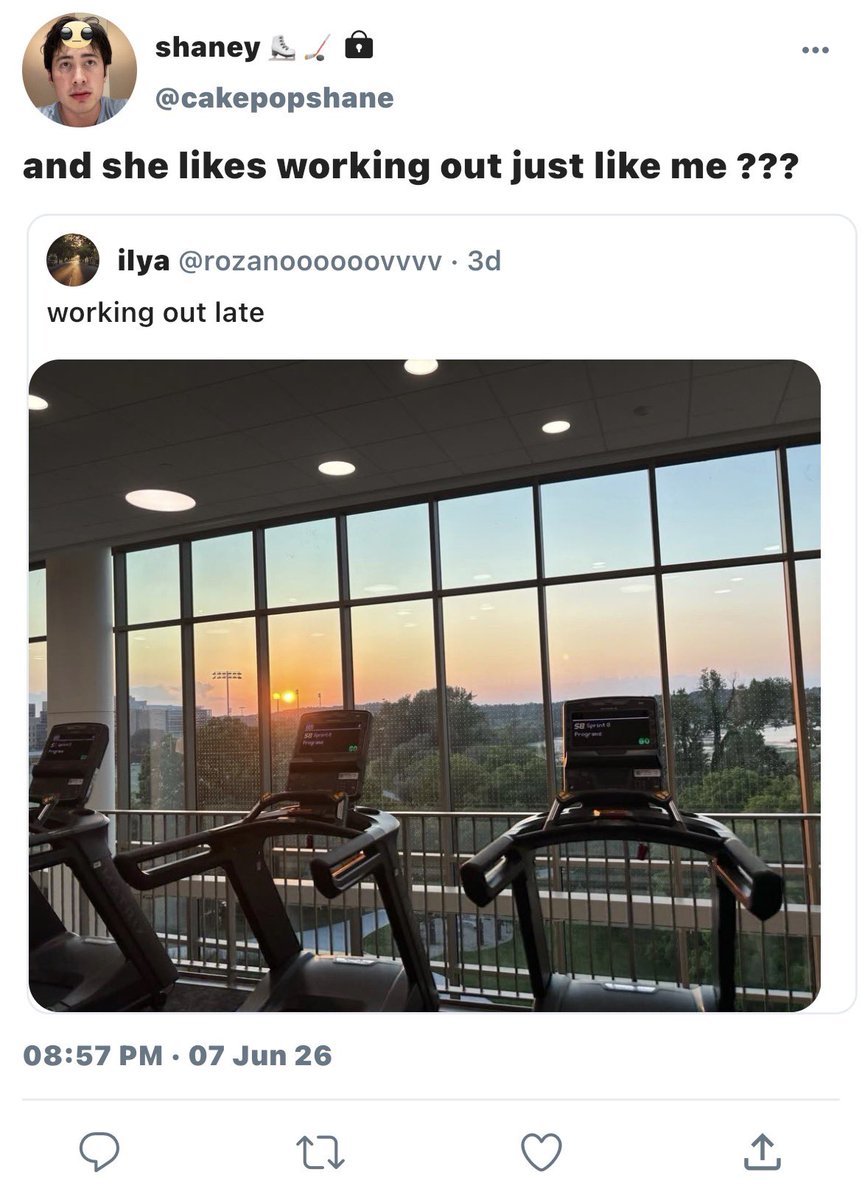 svetrosiee's tweet photo. a #hollanov mini smau

where shane thinks ilya is a girl... 🤦🏻‍♀️🤦🏻‍♀️🧁🪽

1/6 https://t.co/TpRXCfo8NE