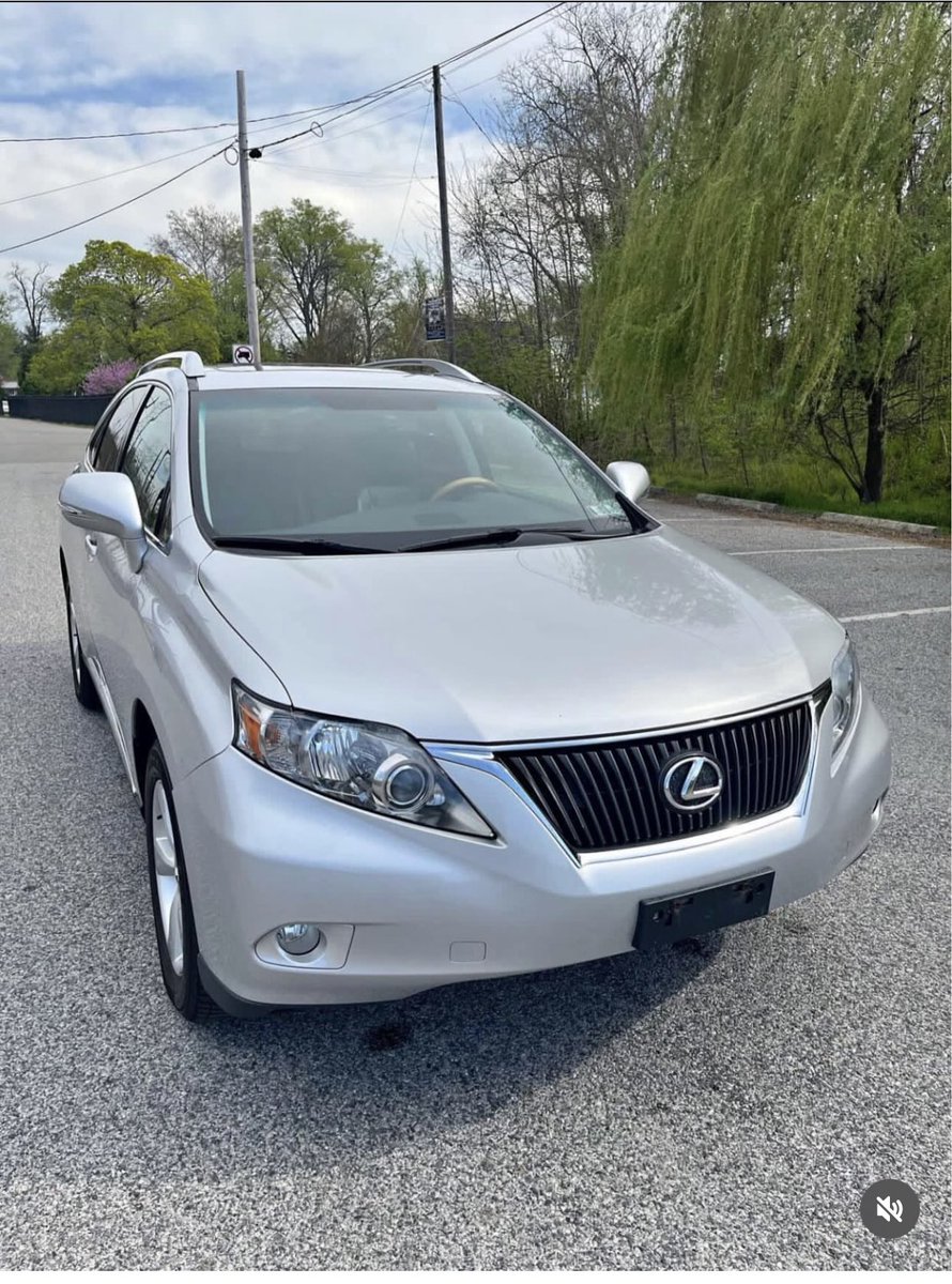 dharmieKING's tweet photo. 2011 Lexus RX350.  19 million naira ✅ https://t.co/oFo2JyYb4C