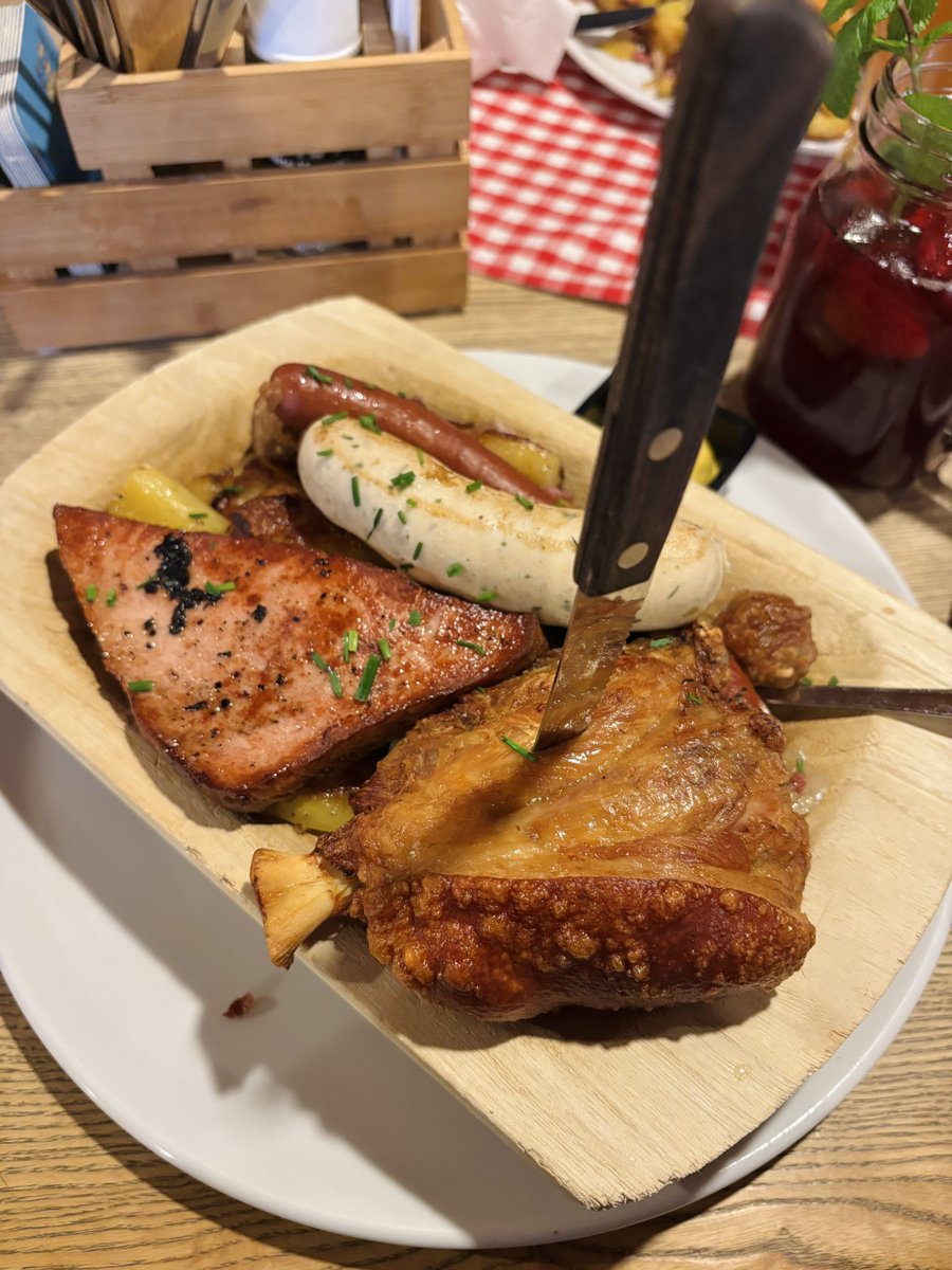 STHD tweet media