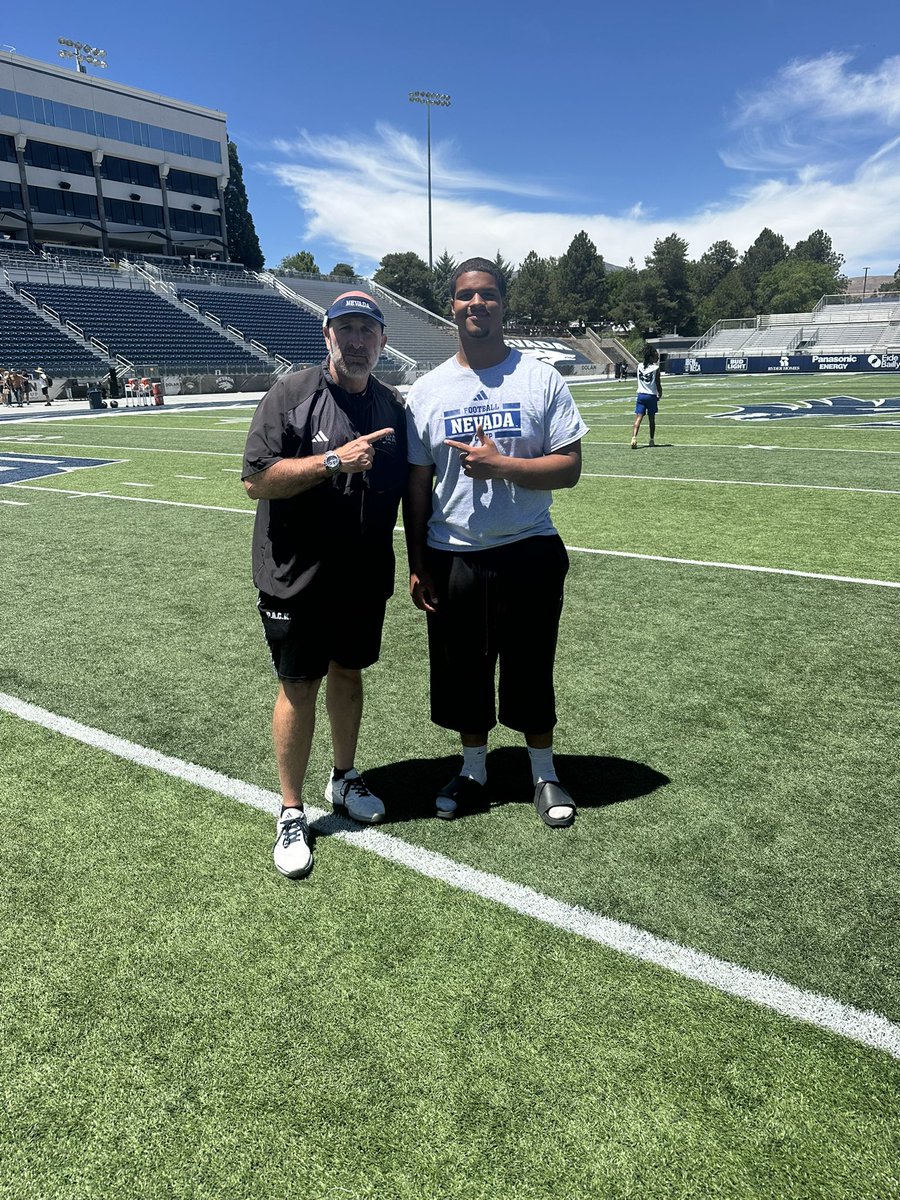 Jacob_Leonard27's tweet photo. Had a great time at the nevada prospect camp @NevadaFootball !!! Also had a great time talking to @CoachPayam!! @Pcoachdub1 @EtiwandaFB @CoachGeneJ @leitalamaivao @YoungPapaBrock https://t.co/h8uHqnbdXR
