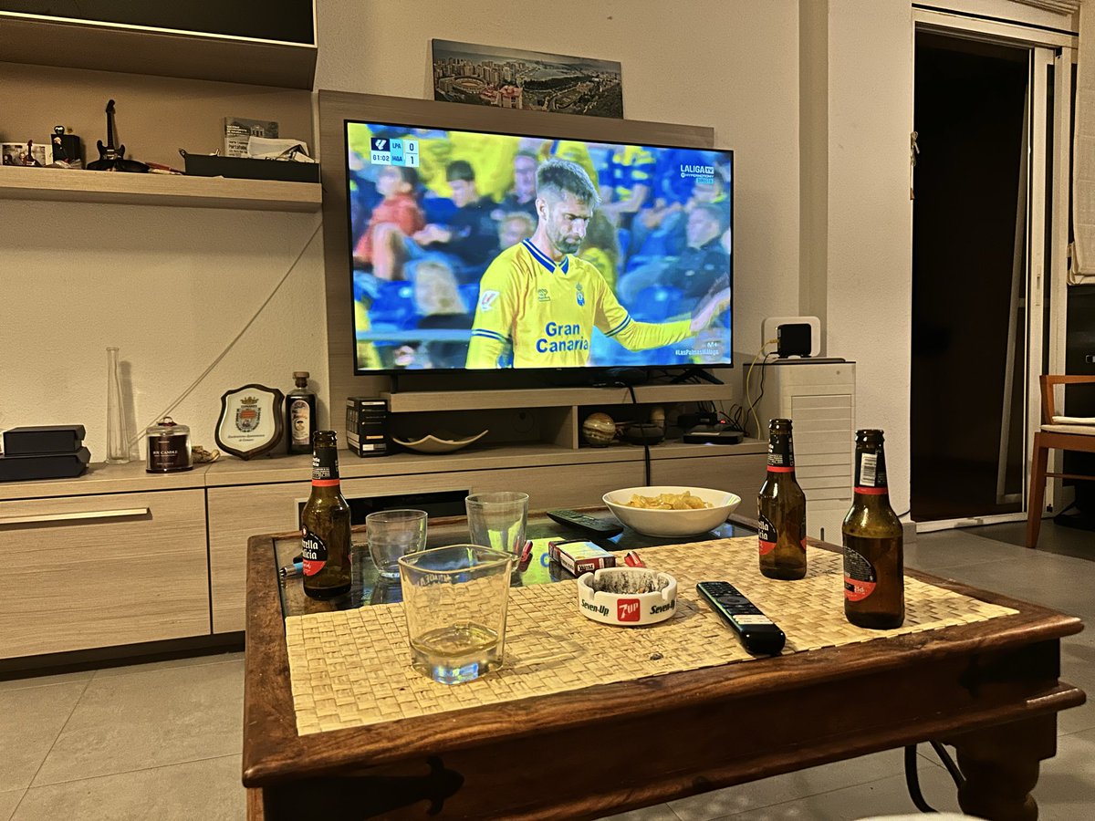 Marnofle's tweet photo. @Capitandetierra Aquí estamos la patulea sufriéndolo en mi casa https://t.co/h8F8Ngltbw