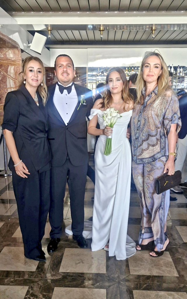 GercekTekin's tweet photo. Kıymetli kardeşlerimiz  Feyzi ile Başak’ın nikah akitlerine şahitlik ettik.

Mirhanoğlu ve Özkan ailelerini tebrik ediyor, çiftimize ömür boyu mutluluklar diliyorum. Rabbim iki cihan saadeti nasip etsin. https://t.co/TC30Ns5u0C