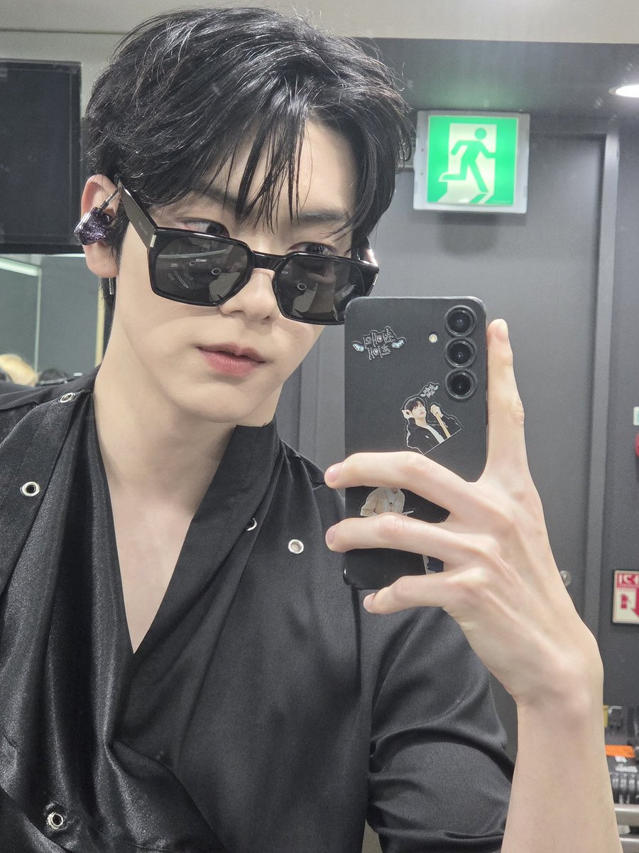 theannchapter's tweet photo. *dreamy sigh* https://t.co/5kmXa3URZB