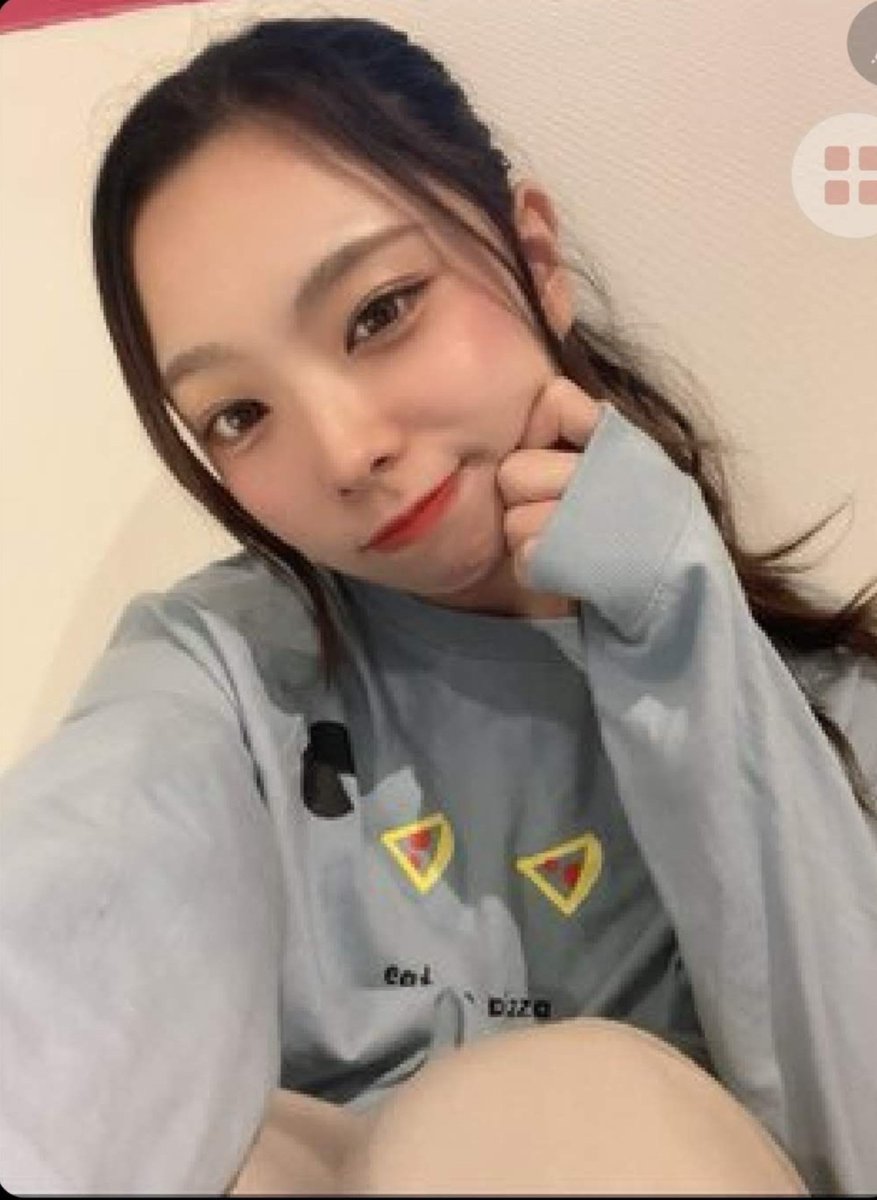 me2yemon's tweet photo. 619🌻 https://t.co/8VInW9UrPy
