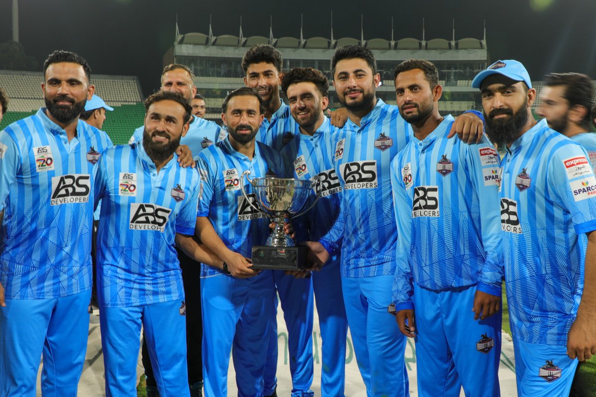 TheRealPCB's tweet photo. W I N N E R S ✨

A first-ever National T20 title for Abbottabad 🏆

#NT20 | #KHIWvABT