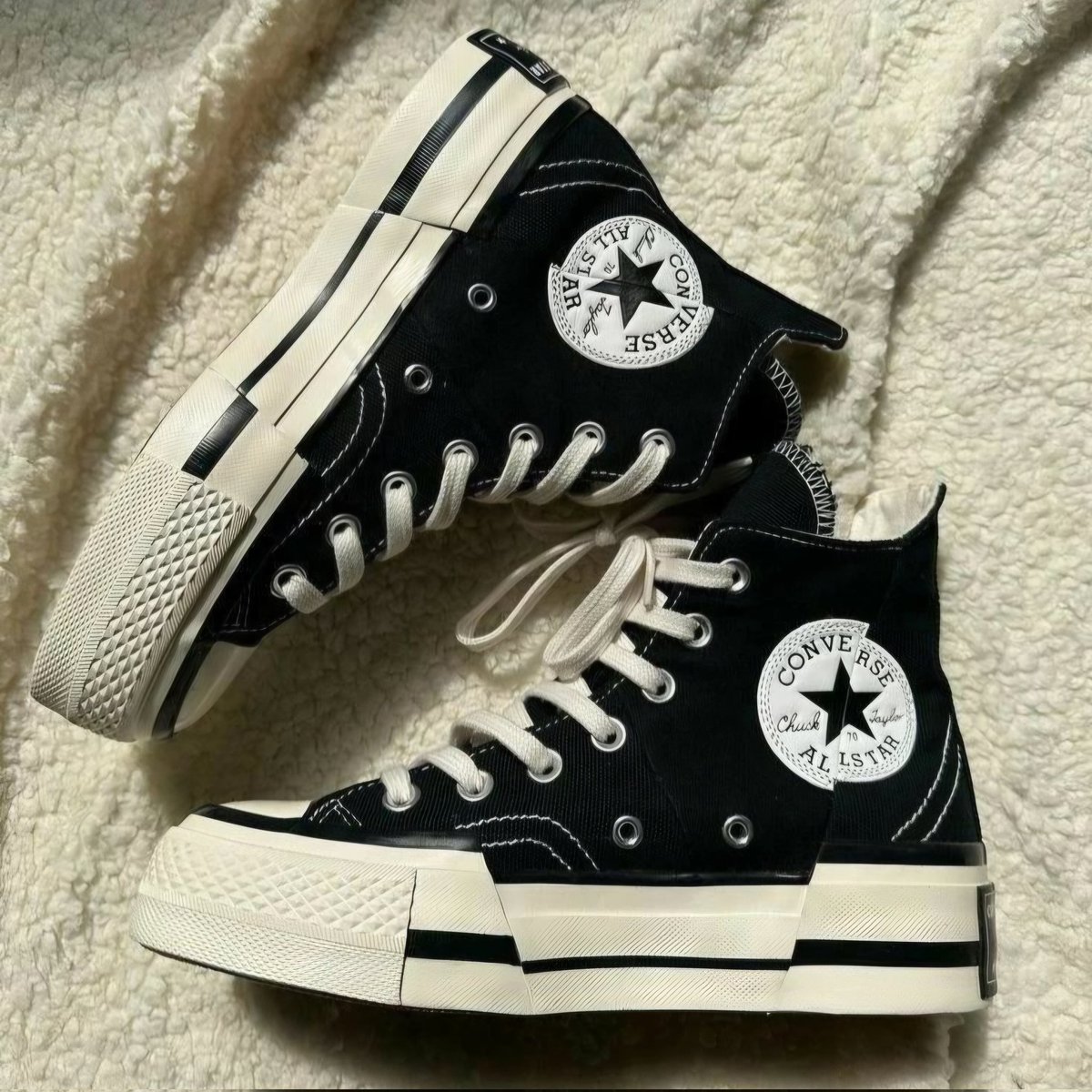 brainrotctr's tweet photo. letting pinterest decide what i am
🎶as a hobby 
👓as a sport
👟as a pair of shoes
🧸as a toy

tags: anyone lolol https://t.co/khyMHNmH1f