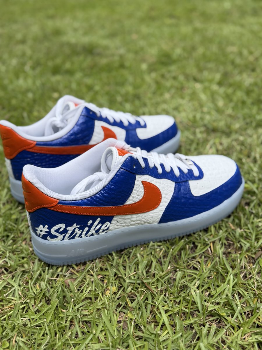 CoachGChatman's tweet photo. @AlmaMater_FL is Legit!!!!!! Thank You. Go Gators🐊 Strike!!!!!! https://t.co/sUobdQiEQN