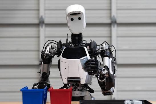 KyleVedder's tweet photo. if you take humanoid maxis at their word, they’re the swiss army knife of robots

but if they can be easily slotted into any role, their deployments have no stickiness bc a competitor can also easily replace them

they have to monopoly win or margins go to zero

bearish https://t.co/5Tk9fcEJt7