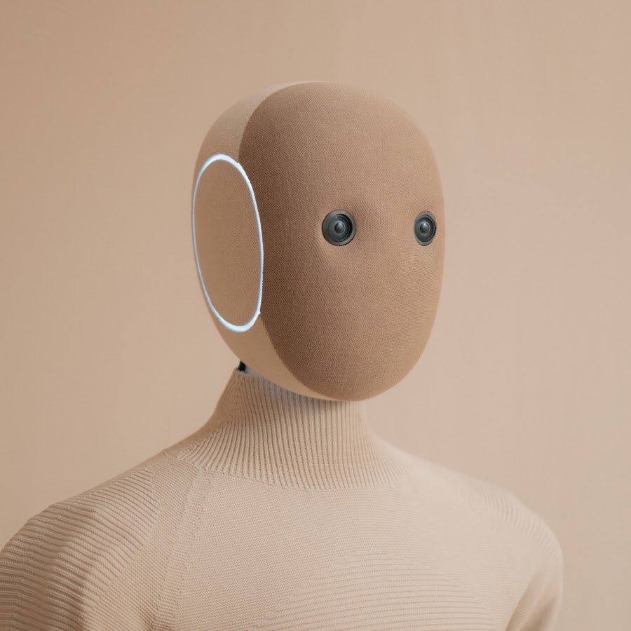 KyleVedder's tweet photo. if you take humanoid maxis at their word, they’re the swiss army knife of robots

but if they can be easily slotted into any role, their deployments have no stickiness bc a competitor can also easily replace them

they have to monopoly win or margins go to zero

bearish https://t.co/5Tk9fcEJt7