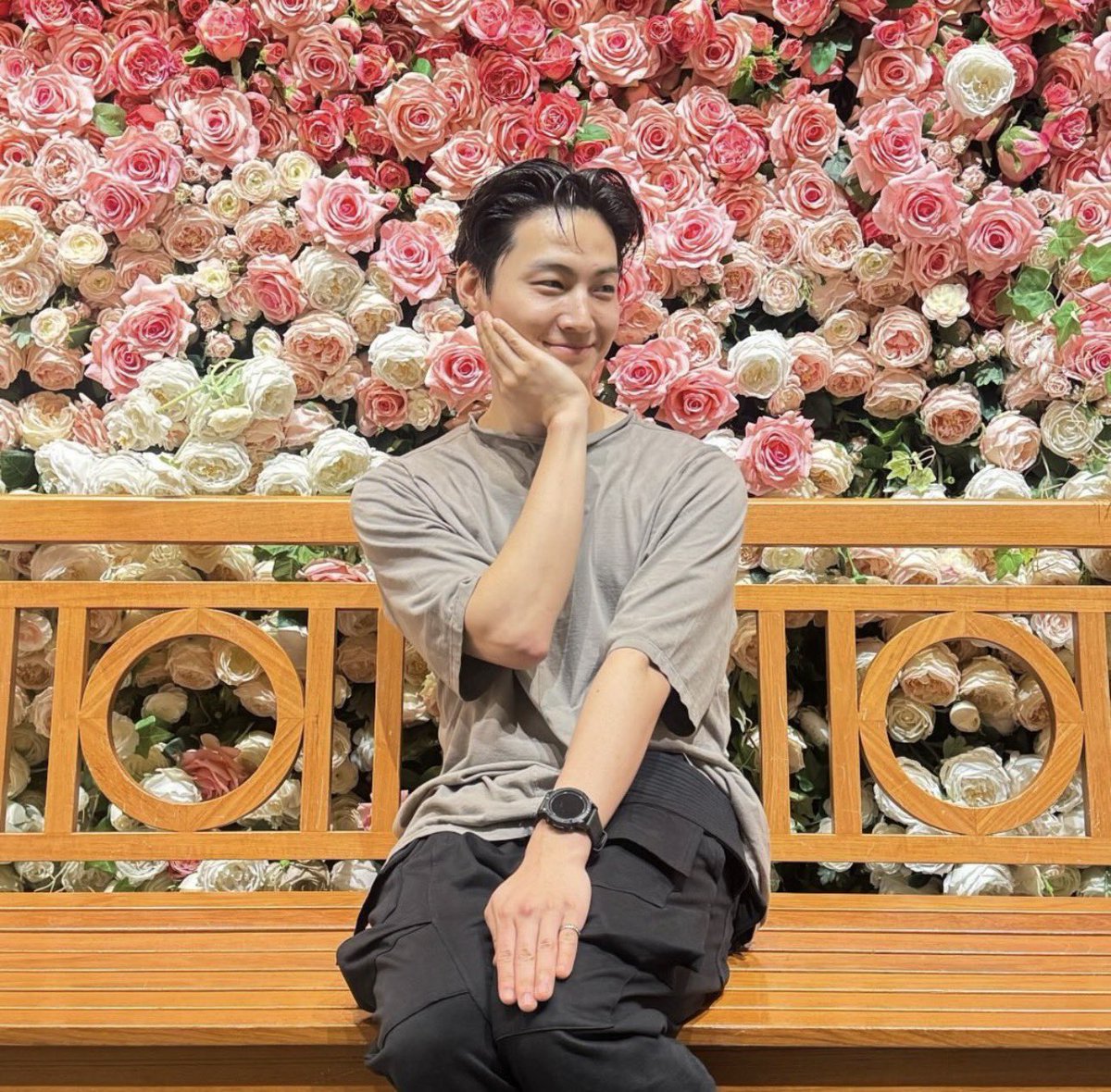 ArabDefSoul's tweet photo. 260607  - 「معلومة」 

افتتح جاي بي حساب عبر الانستقرام باستخدام اسمه السابق "jaybnow./hr" لا تنسو ان تتابعوه!!

الإسم :No25 ليم جيبوم
البايو: مرحباً*^^*

https://t.co/VJC4iVSDdZ

-🦁 https://t.co/5ORlqrRADO