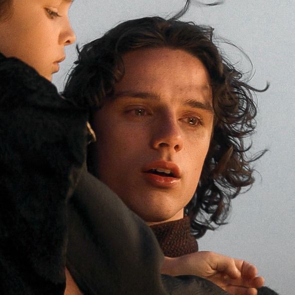 itsnotsps's tweet photo. i cant believe in 13 days we will loose the prettiest Targaryen prince https://t.co/mMAn4gDeoj