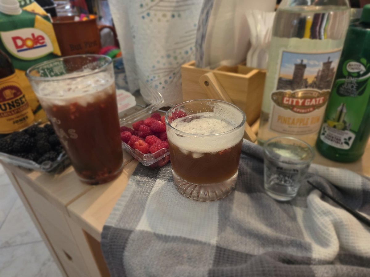 lizards_cast's tweet photo. Surprise dice rolling calls for a taste test of shit brown mixed drinks....
#DiceGoblins #DrinkMaster https://t.co/674IPsf4za