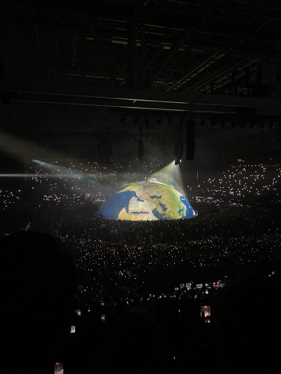 ParryMacdonald's tweet photo. YE
LIVE AT THE GELREDOME
6/6/26
🐐 https://t.co/WOgo6HfwgW