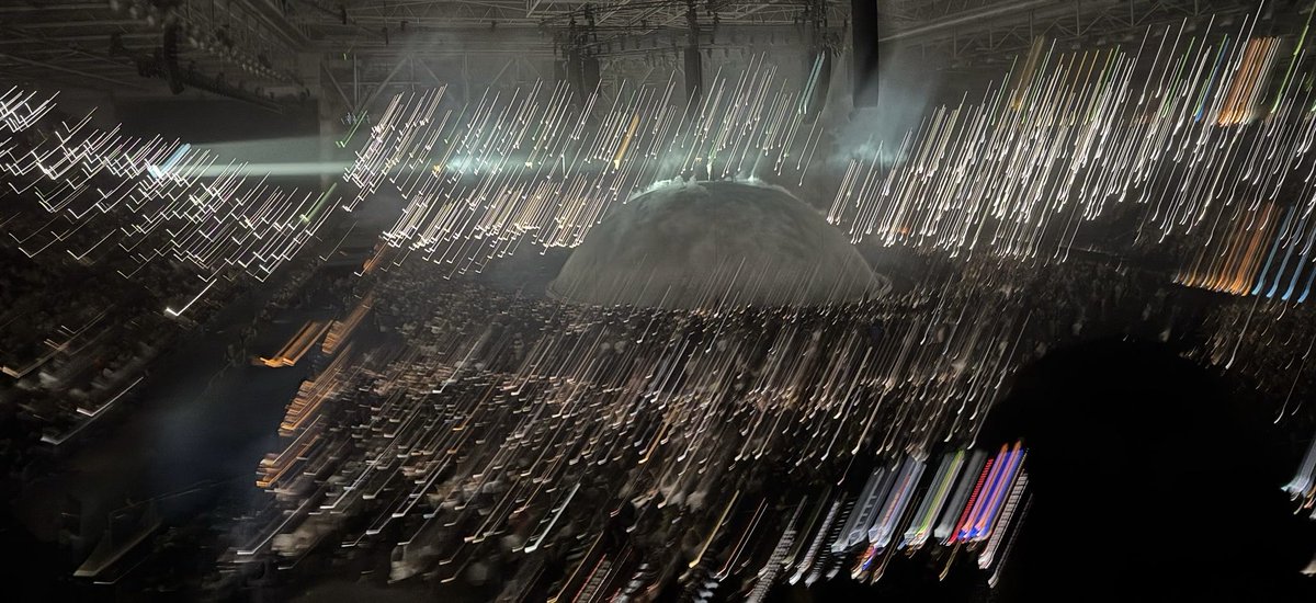 ParryMacdonald's tweet photo. YE
LIVE AT THE GELREDOME
6/6/26
🐐 https://t.co/WOgo6HfwgW