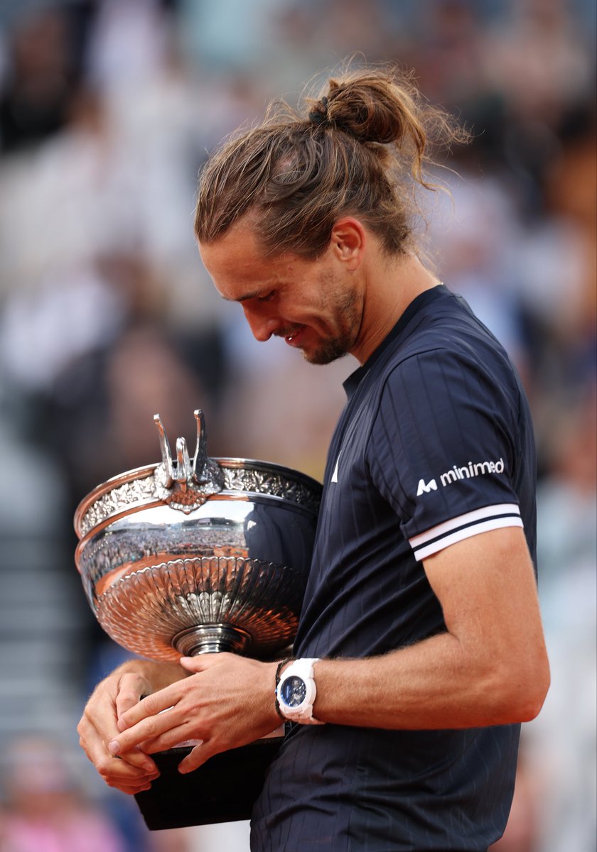 AustralianOpen's tweet photo. All yours, champion 🏆 🙌 💫 https://t.co/f6XS47b5kB