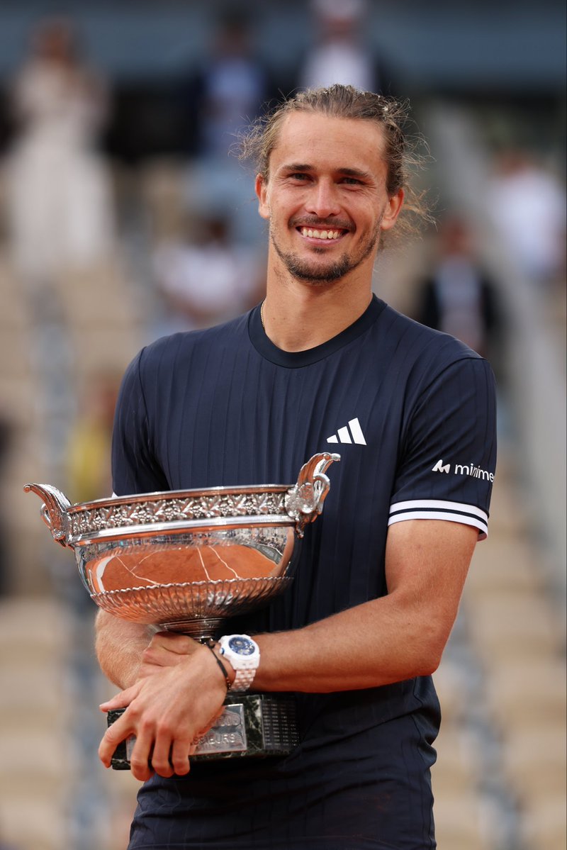AustralianOpen's tweet photo. All yours, champion 🏆 🙌 💫 https://t.co/f6XS47b5kB