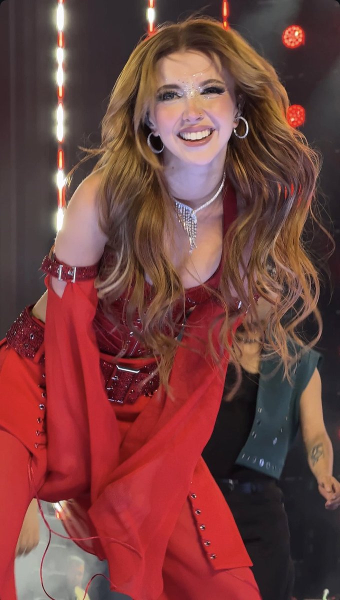bestofminasolak's tweet photo. dişi aslan https://t.co/gWKdqwyWO0