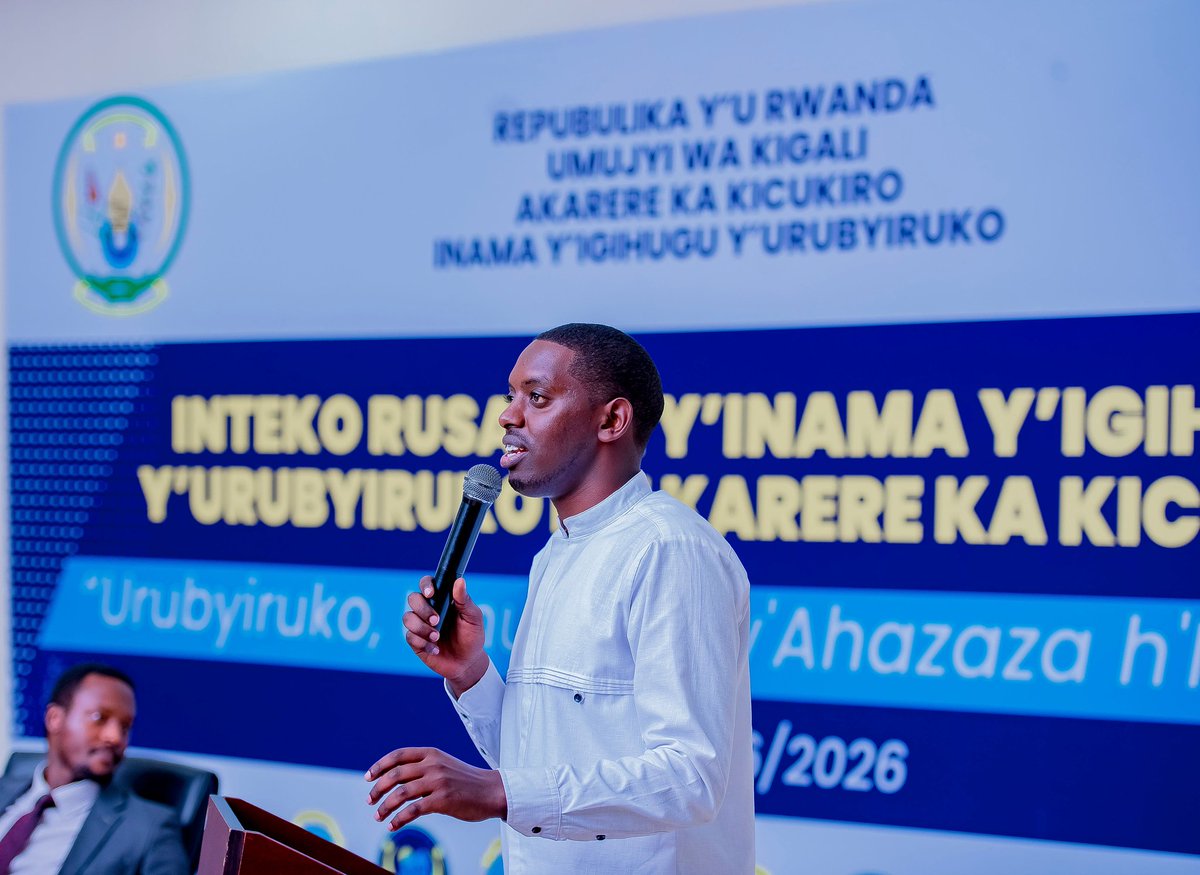 mwesigyethomas's tweet photo. During @NYC_kicukiro G.A, 4 key points were:
1. Belong somewhere: Be active in your community or certain youth platform.
2. Continue learning: Live a life dedicated to growth.
3. Exhaust your efforts: Don't settle for less.
4. Try everything: Take risks aligned with your dreams. https://t.co/22fgEpAstI