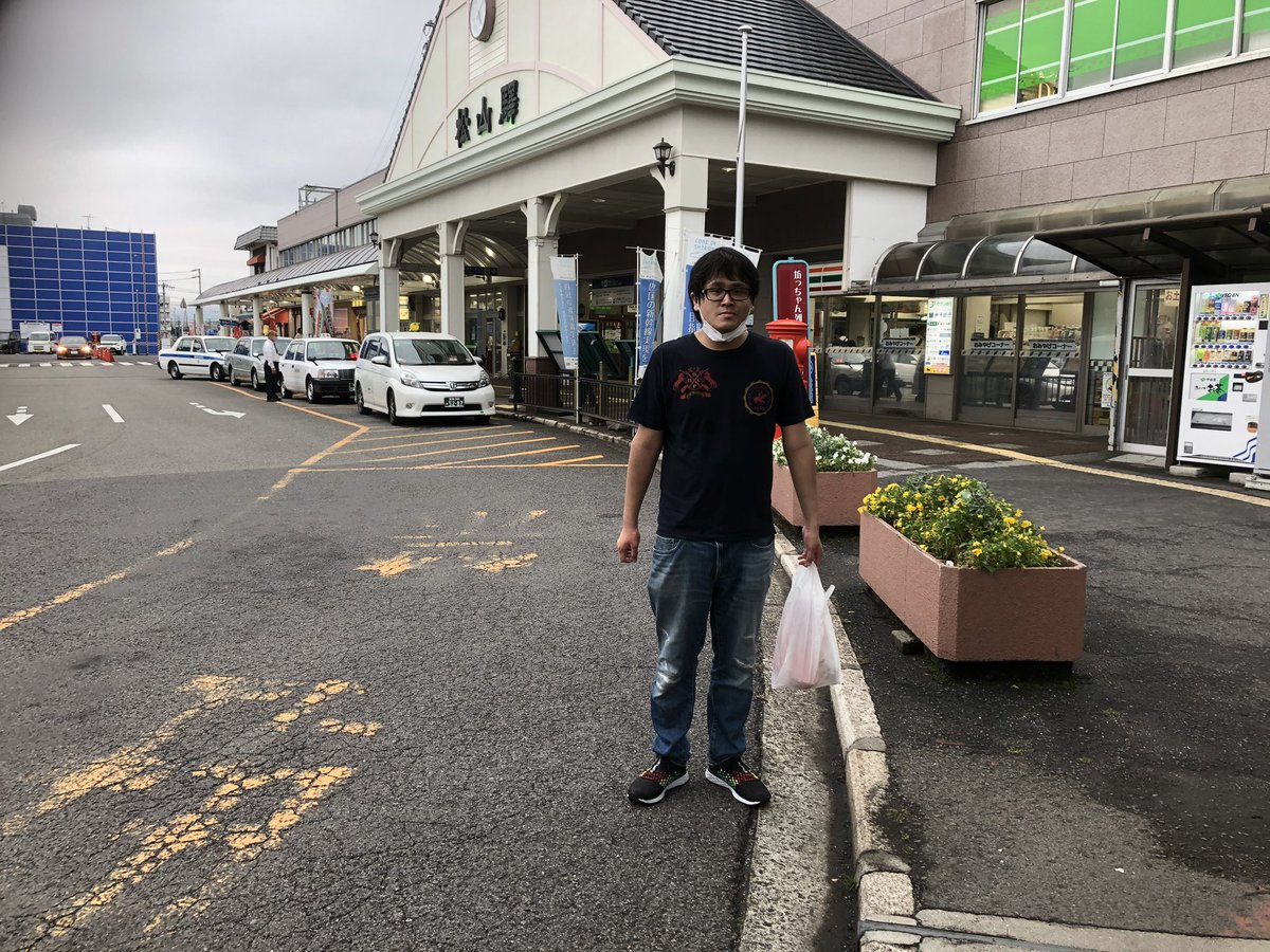 monmo12345's tweet photo. また違う年に帰省した時の写真
だいぶ近くなった https://t.co/QZYoAhImbw