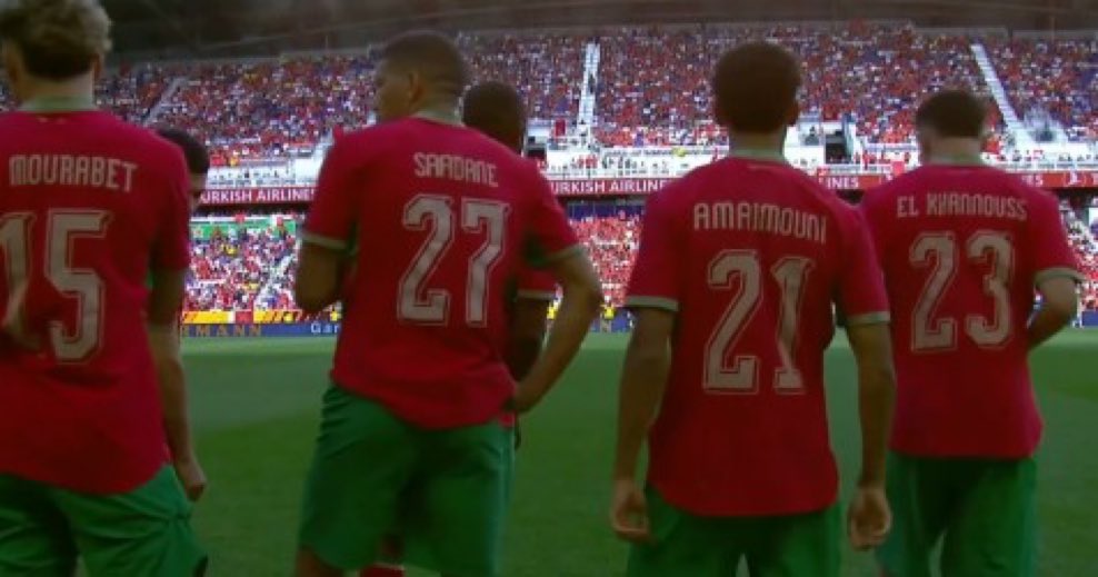 lnstantFoot's tweet photo. Le Maroc a décidé de faire 7 changements d’un coup. 😭😭🇲🇦🔄

📸 (@RMCsport) https://t.co/Z9V93y3ITk