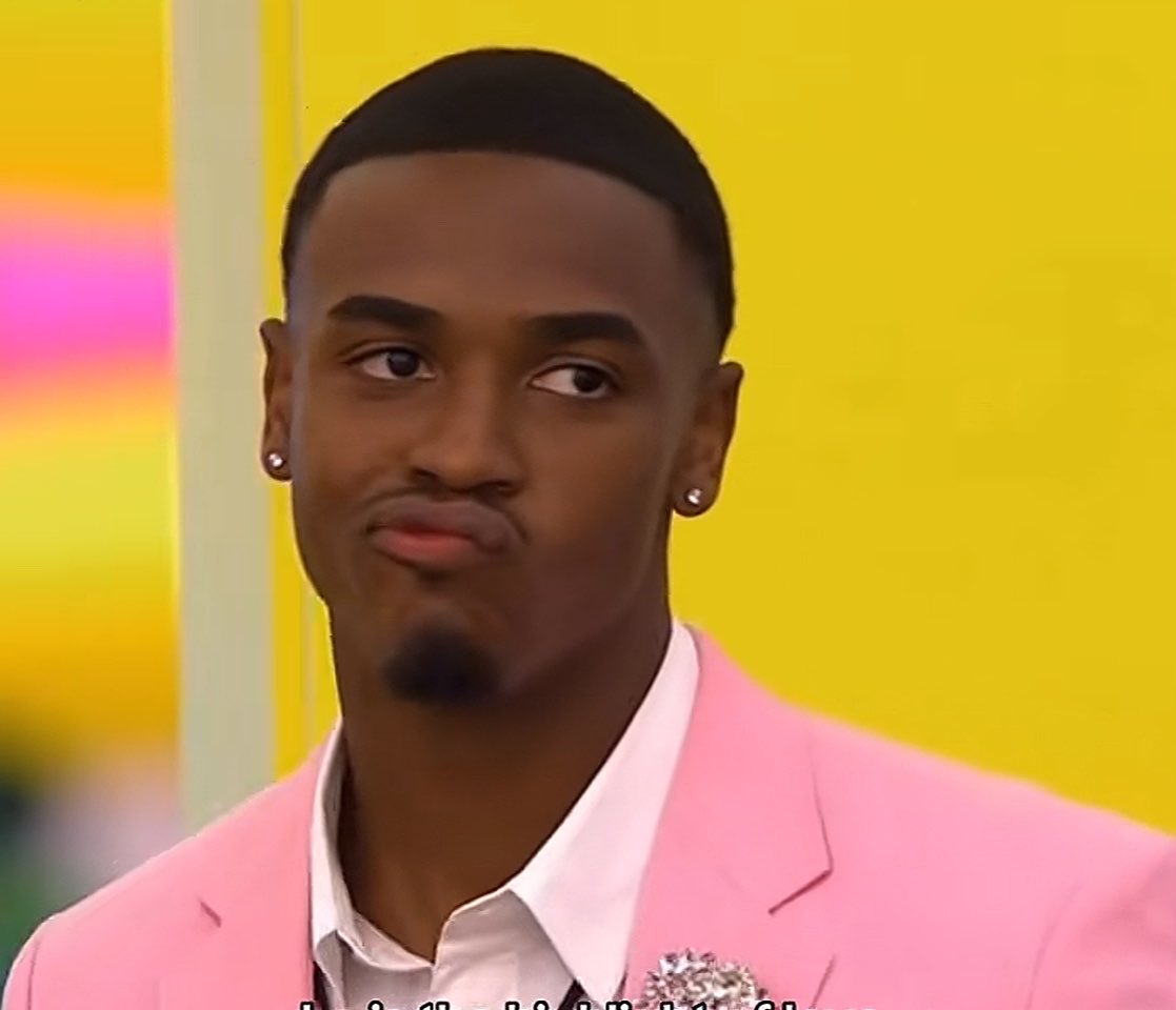 ace_ofPhrance's tweet photo. KC might be the finest man in that villa 🤭🤭

#LoveIslandUSA https://t.co/YFy7Pdolis