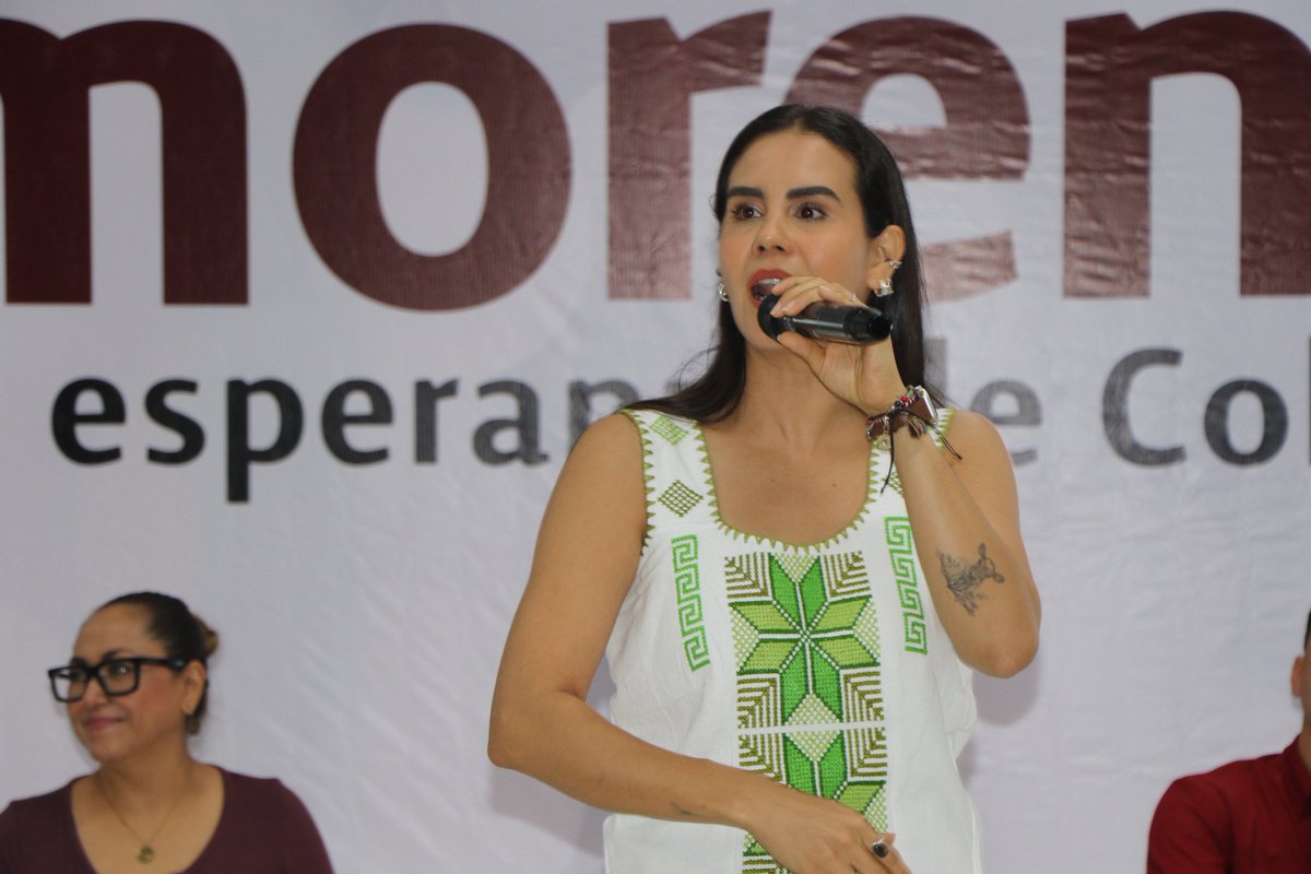 CEEMorenaColima's tweet photo. Desde #Comala, realizamos una asamblea informativa, encabezada por la presidenta de #MorenaColima, @MarquezMitzuko, referentes, militantes y simpatizantes.

¡Juntas y juntos, seguimos trabajando por la consolidación del #SegundoPiso4T! 

#4TColima https://t.co/MDZRlNJBcS