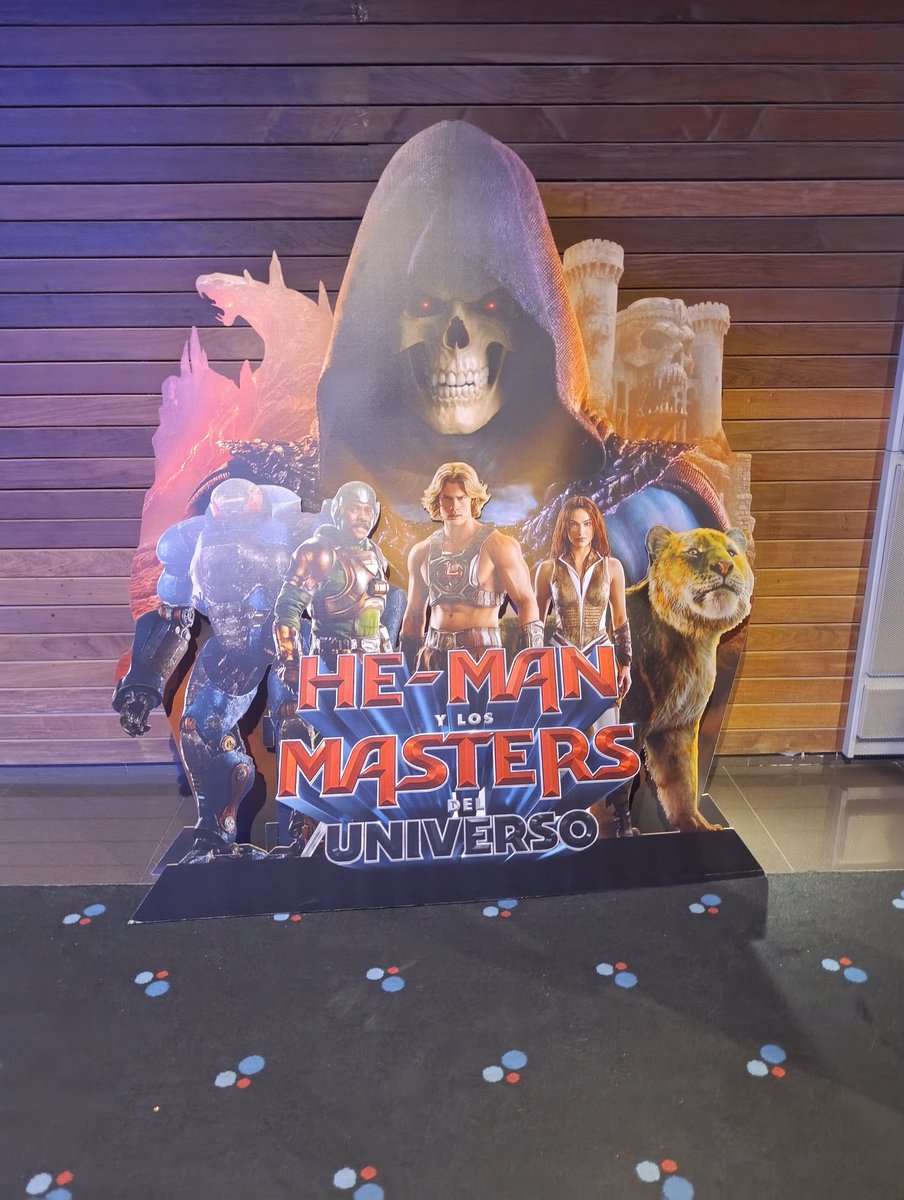 JorgeCFer's tweet photo. Un regreso a la infancia como Dios manda.

Un disfrute de principio a fin.

Risas aseguradas, acción que cumple al cien por cien.

MASTERS DEL UNIVERSO es una CARTA DE AMOR A LOS FANS https://t.co/ZhzFOdYbjc