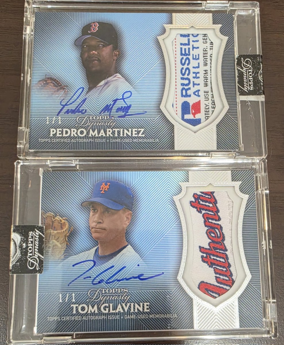 Bigpapi343's tweet photo. The 2017 @Topps design for Dynasty might be my favorite. And I love laundry tags! @WatchTheBreaks @Mr_Sandlot @StillTheKnudson @NEOCards_Comics @SportsCardInv @CardsMax @Ryans_Cardz https://t.co/XTCB81vWSW
