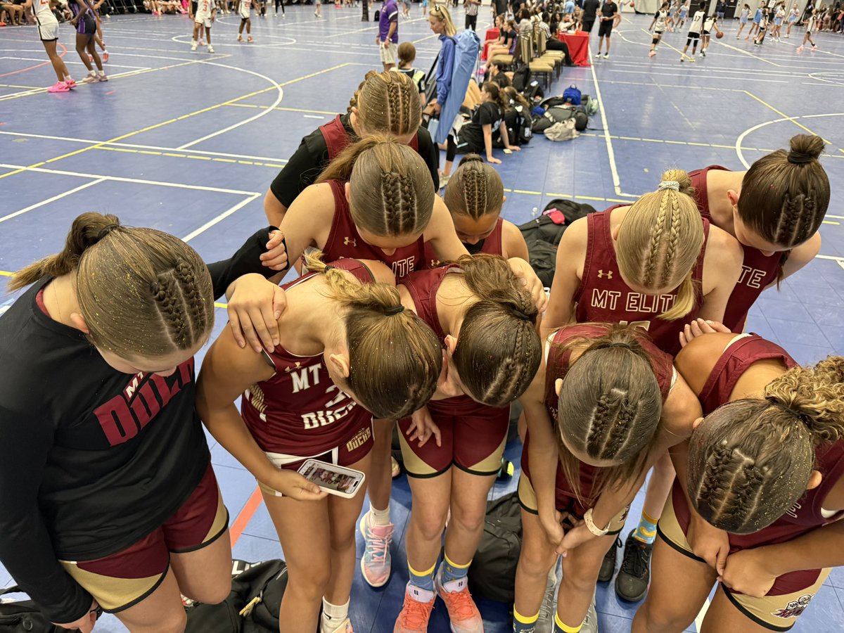 MTEliteDucks's tweet photo. MTE Ducks 6th grade Coral finish @SelectEventsBB Prime Event East with 24-12 win over Norwich Purple Tornadoes! Coral used unselfish ball movement and intense ball pressure to earn the true team win! #MTEDFamily #EarnedIt #CoralDucks #WayToStepUp #BestHairInTheBuilding https://t.co/lN5oH7Lb9D