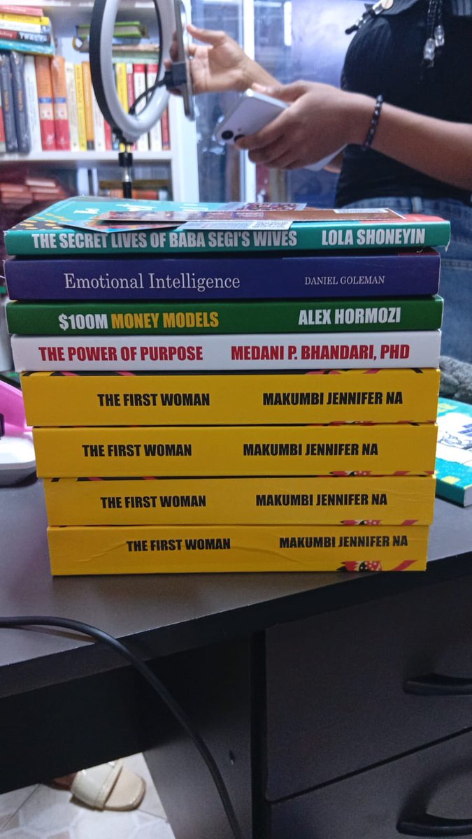 BookCafebk's tweet photo. Get your copy today at Ksh.400
Let’s turn a page together

Deliveries are done countrywide

Free deliveries for those in Kitui
📞 (Whatsapp) +254 118 101898

#booksbooksbooks #read #booksbooksbooks #kituibookcafe https://t.co/cvsno2N4IT