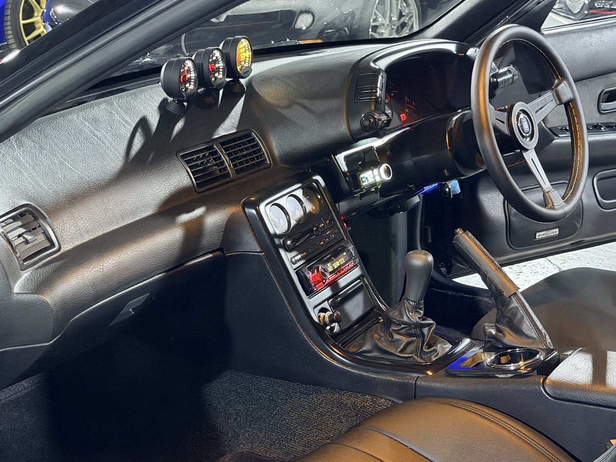 tak1301's tweet photo. R32のGT-R販売中。
脅威の36,000km。
タイベル・ウォーターポンプ交換済
コイル・プラグ交換済
KOYOアルミラジエター
HKSサクションキット
NISMOウォッシャータンク
シリウス水温油温・油圧・ブースト計
greddyブーストコントローラ
HKSターボタイマー
その他諸々ガッツリ試走して壊れたところ、リフレッシュすべきところは金かけてアップデートしてます。
エアコンも基盤修理で百発百中の爆冷え。
車庫調とホイールタイヤは新品装着。
これからまだまだ乗ることを考えたリファインしてます。

https://t.co/R9oGNXoLg2

#gtr #クルマ売ります